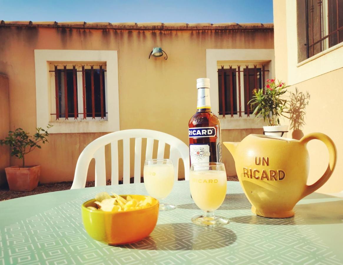 Maison De Vacances L'Hote Champetre Campagne Arlesienne Екстериор снимка