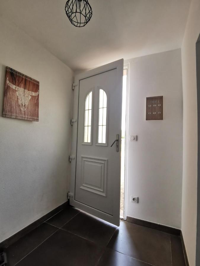 Maison De Vacances L'Hote Champetre Campagne Arlesienne Екстериор снимка