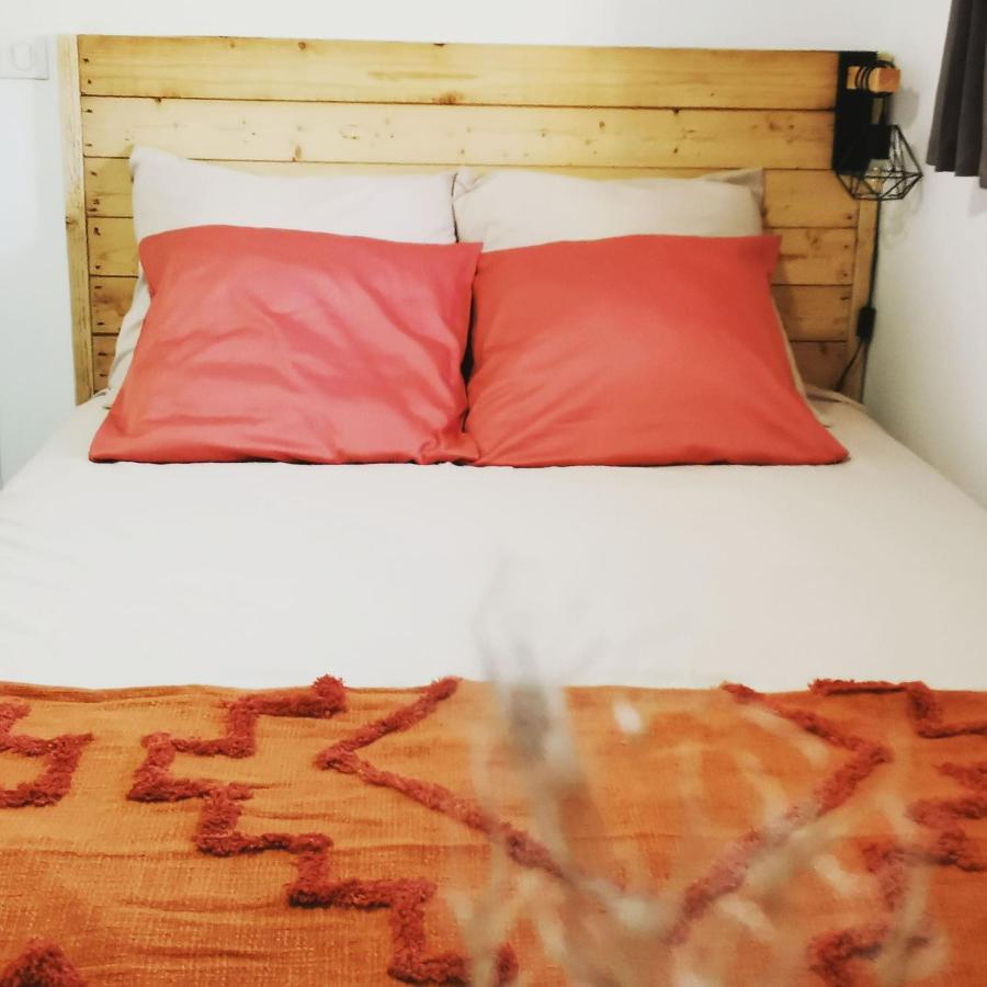 Maison De Vacances L'Hote Champetre Campagne Arlesienne Екстериор снимка