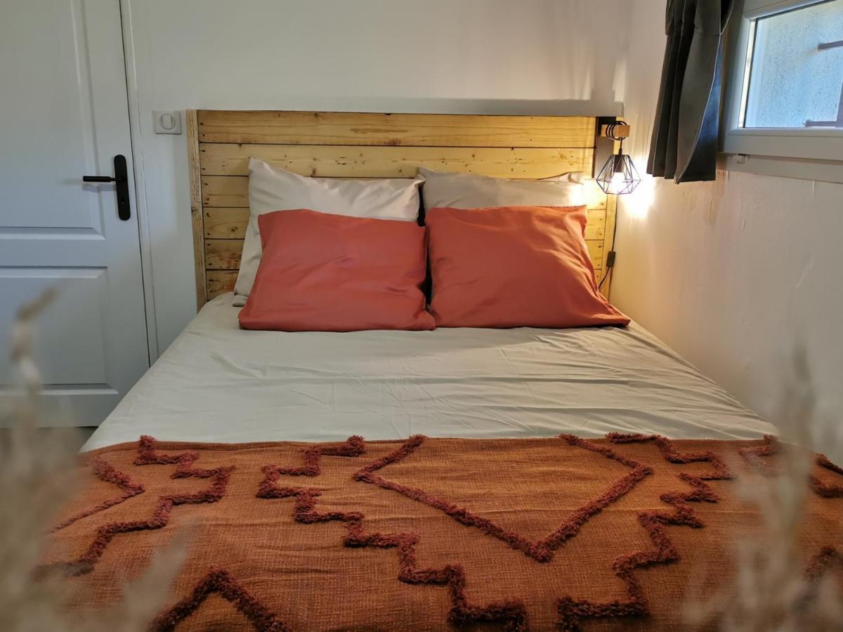 Maison De Vacances L'Hote Champetre Campagne Arlesienne Екстериор снимка
