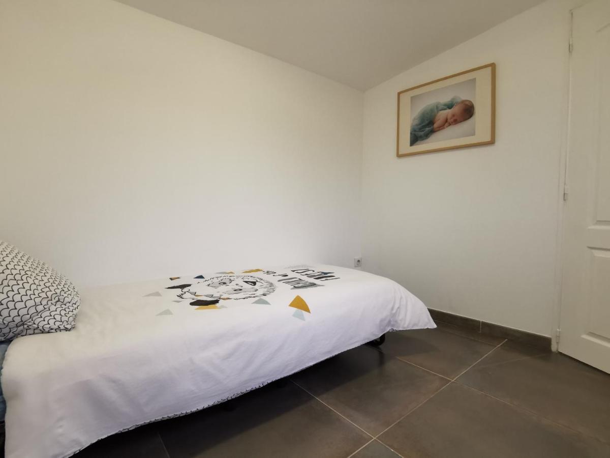 Maison De Vacances L'Hote Champetre Campagne Arlesienne Екстериор снимка