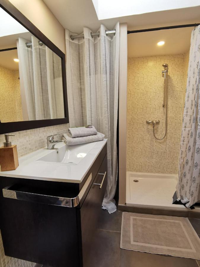 Maison De Vacances L'Hote Champetre Campagne Arlesienne Екстериор снимка