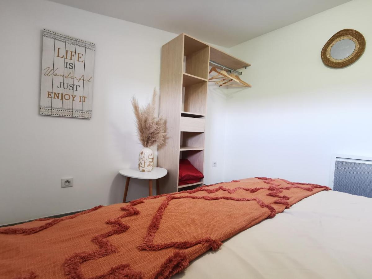 Maison De Vacances L'Hote Champetre Campagne Arlesienne Екстериор снимка