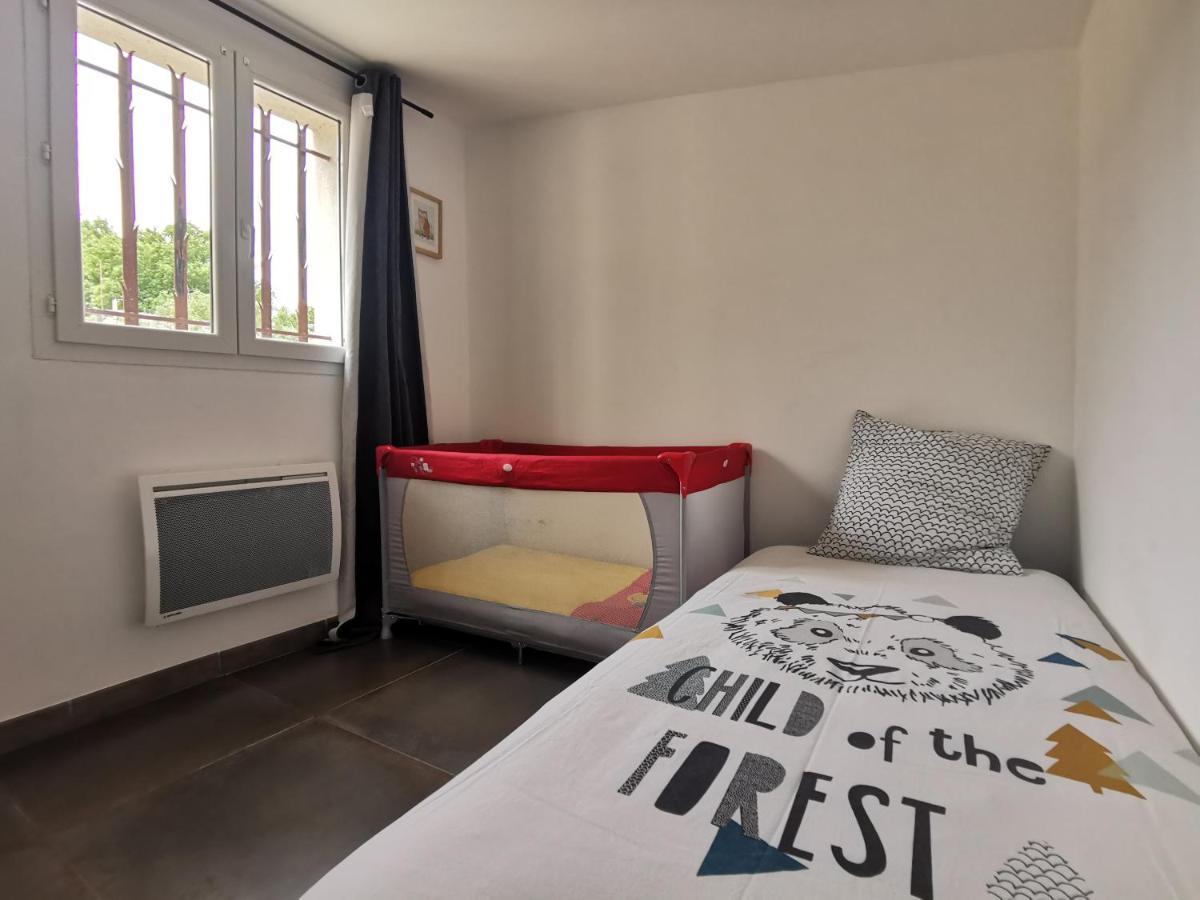 Maison De Vacances L'Hote Champetre Campagne Arlesienne Екстериор снимка